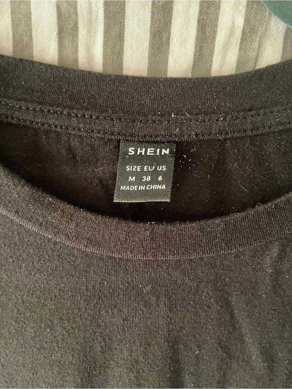 Respect Crop Top - Picture 2 of 3
